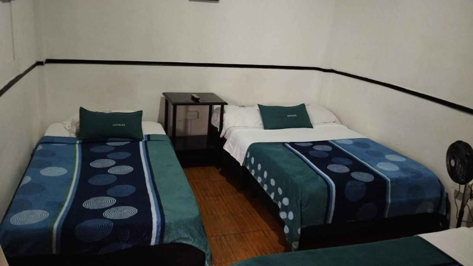 Hotel Colonial Armenia Ro 외부 사진