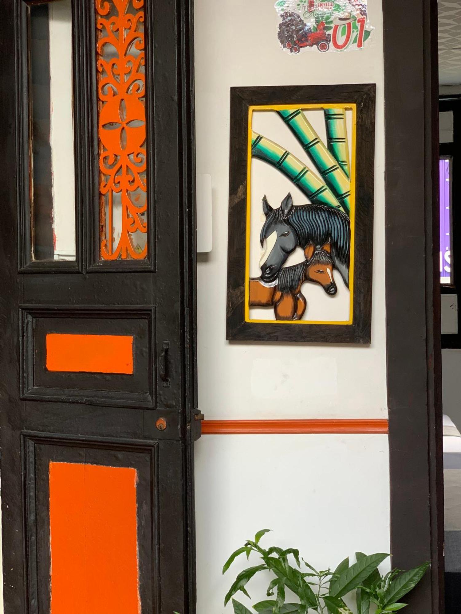 Hotel Colonial Armenia Ro 외부 사진