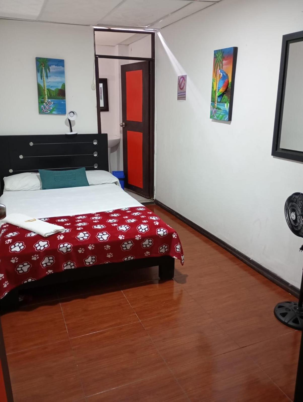 Hotel Colonial Armenia Ro 외부 사진