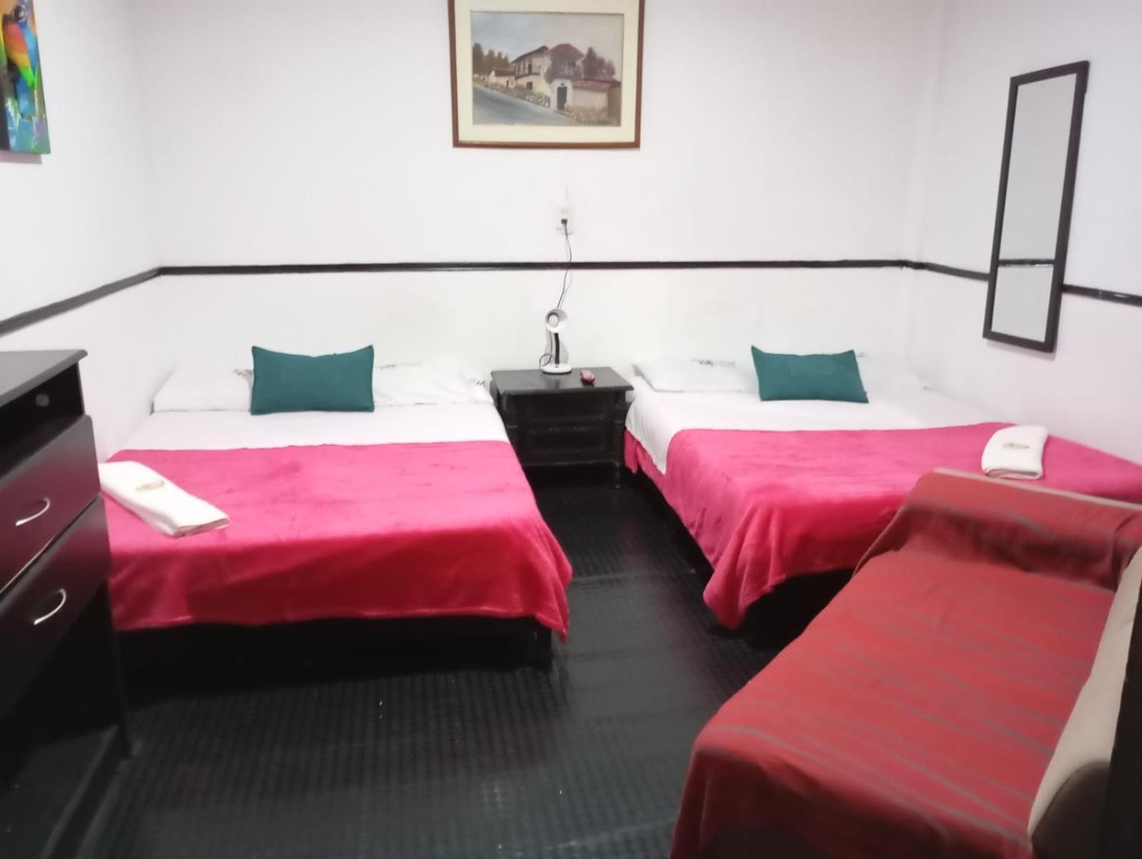 Hotel Colonial Armenia Ro 외부 사진